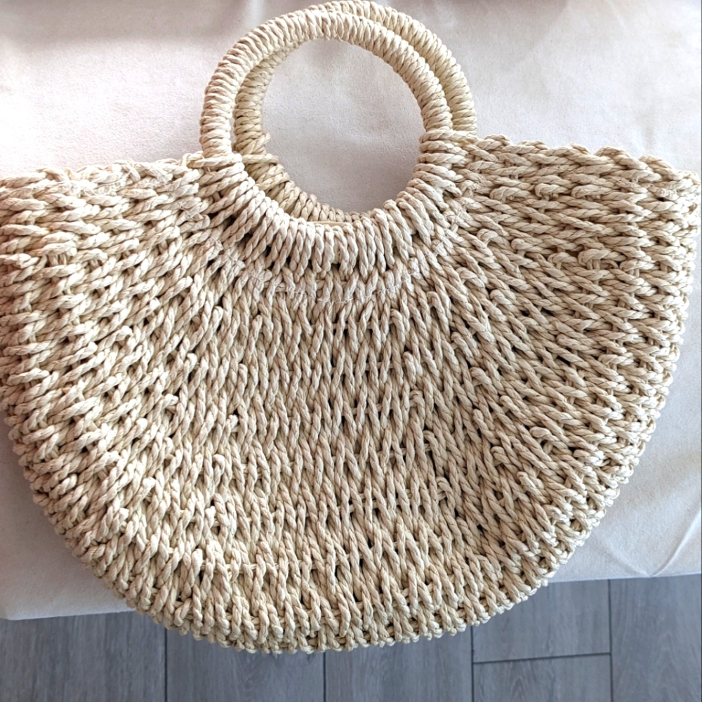 Straw bag NWOT
